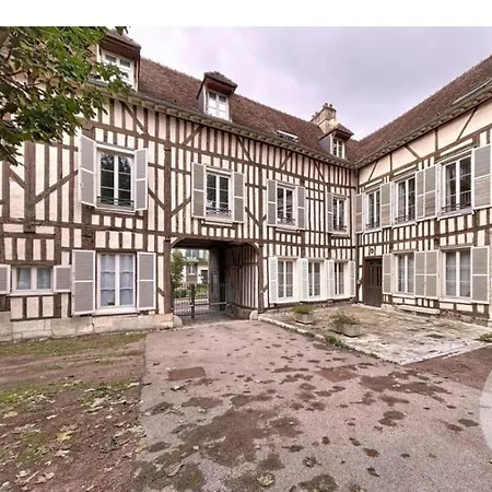 Le Golden - Charme Et Confort En Plein Coeur De - Parking Prive