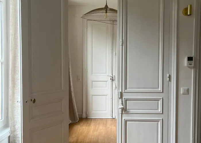 Le Golden - Charme Et Confort En Plein Coeur De - Parking Prive * Troyes